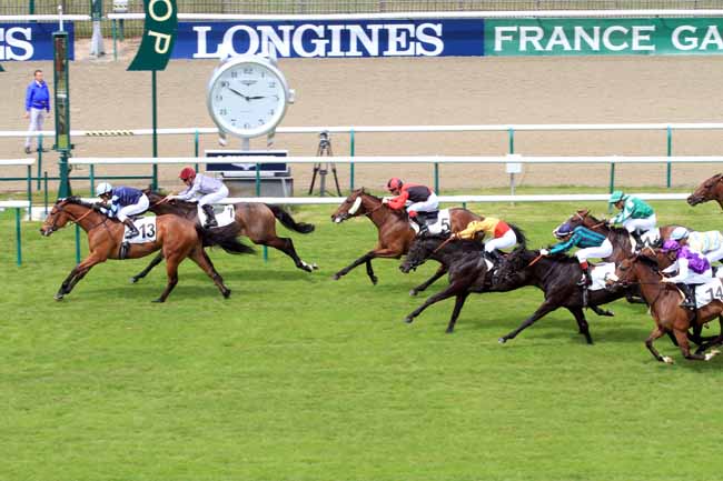 Photo d'arrivée de la course pmu GRAND HANDICAP DES MILERS à CHANTILLY le Dimanche 30 avril 2017