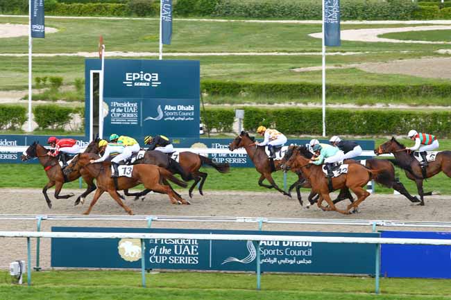 Photo d'arrivée de la course pmu PRIX DE FORMANTIN à DEAUVILLE le Samedi 13 mai 2017