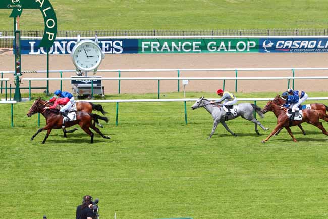Photo d'arrivée de la course pmu PRIX DU CHATEAU à CHANTILLY le Lundi 22 mai 2017