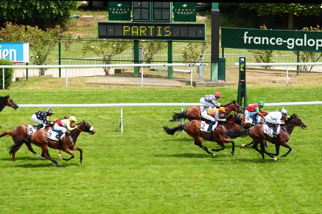 Photo d'arrivée de la course pmu PRIX D'ISSY-LES-MOULINEAUX à SAINT-CLOUD le Vendredi 2 juin 2017