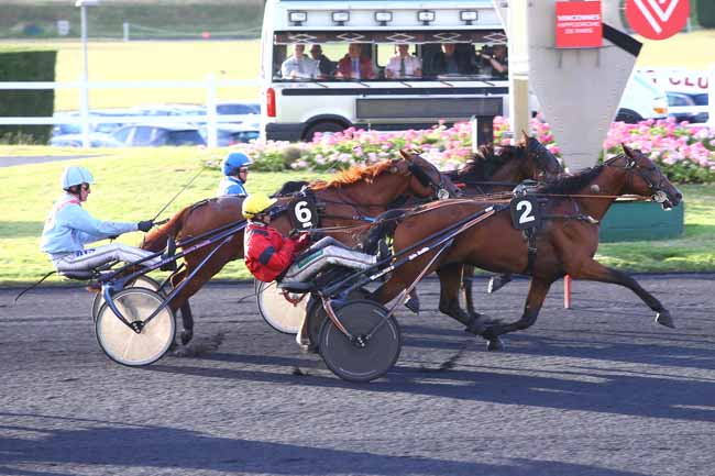 Photo d'arrivée de la course pmu PRIX CAECILIA à PARIS-VINCENNES le Mardi 6 juin 2017