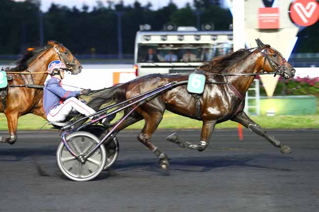 Photo d'arrivée de la course pmu PRIX ECHO à PARIS-VINCENNES le Vendredi 23 juin 2017