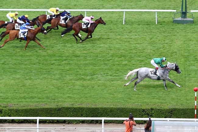 Photo d'arrivée de la course pmu PRIX DU BOIS BRIARD à SAINT-CLOUD le Lundi 26 juin 2017