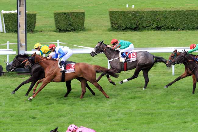 Photo d'arrivée de la course pmu PRIX DU CHEMIN DE L'HIPPODROME à CLAIREFONTAINE le Vendredi 30 juin 2017