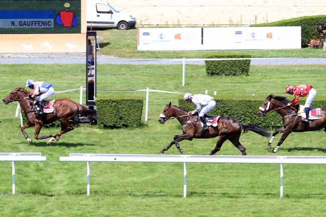 Photo d'arrivée de la course pmu PRIX 600 PROFESSIONNELS NORMANDS S'ENGAGENT A VOUS SATISFAIRE à CLAIREFONTAINE le Mardi 4 juillet 2017