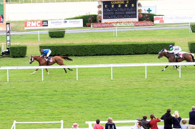 Photo d'arrivée de la course pmu PRIX DU CATALPA à CLAIREFONTAINE le Samedi 22 juillet 2017
