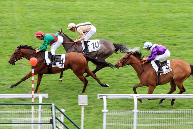 Photo d'arrivée de la course pmu PRIX DE FRENEUSE à MAISONS-LAFFITTE le Jeudi 27 juillet 2017
