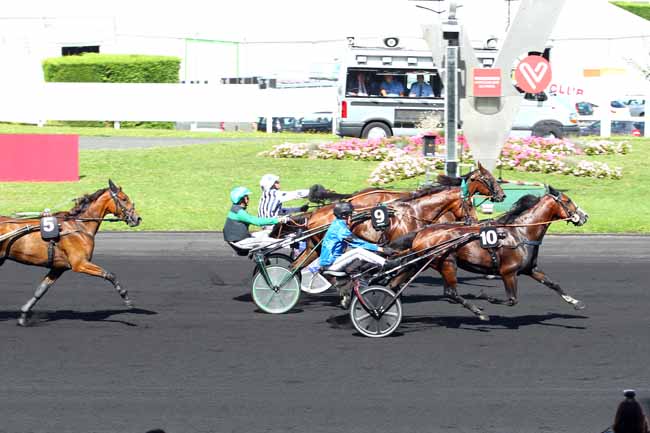 Photo d'arrivée de la course pmu PRIX DE L'ALLIER à PARIS-VINCENNES le Jeudi 31 août 2017