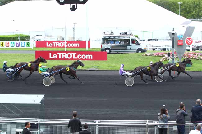 Photo d'arrivée de la course pmu PRIX DE BOSC-RENOULT à PARIS-VINCENNES le Jeudi 31 août 2017