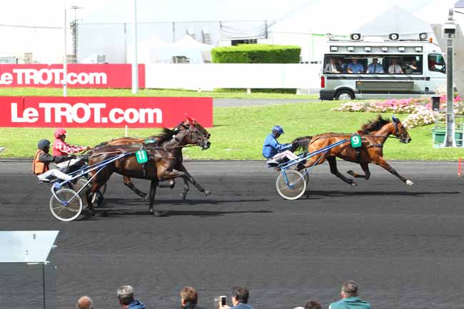 Photo d'arrivée de la course pmu PRIX DE CAGNES-SUR-MER à PARIS-VINCENNES le Jeudi 31 août 2017