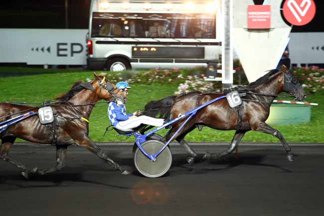 Photo d'arrivée de la course pmu PRIX OPHELIA à PARIS-VINCENNES le Vendredi 15 septembre 2017