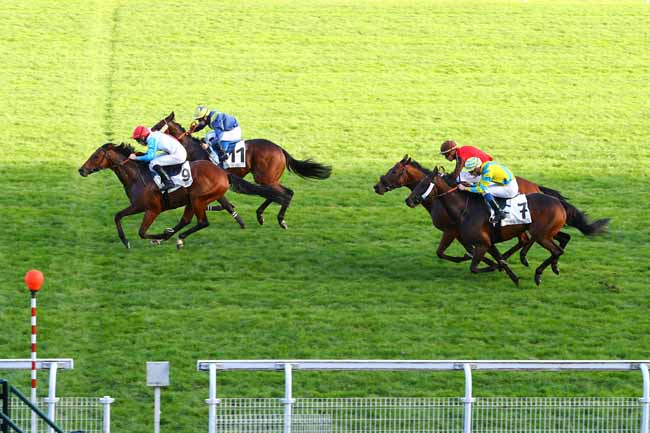 Photo d'arrivée de la course pmu PRIX DE VAUX-DE-CERNAY à MAISONS-LAFFITTE le Mercredi 20 septembre 2017