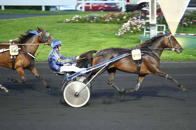 Photo d'arrivée de la course pmu PRIX BRUNA à PARIS-VINCENNES le Vendredi 22 septembre 2017
