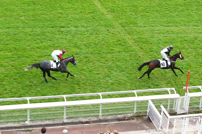 Photo d'arrivée de la course pmu PRIX VIVIENNE à AUTEUIL le Mercredi 27 septembre 2017