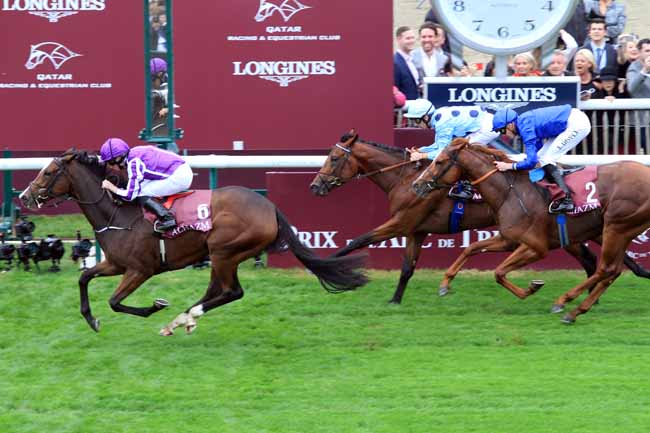 Photo d'arrivée de la course pmu QATAR PRIX JEAN-LUC LAGARDERE à CHANTILLY le Dimanche 1 octobre 2017