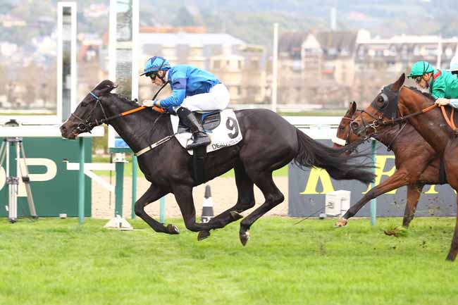 Photo d'arrivée de la course pmu PRIX DE SAINT-ISIDRO à DEAUVILLE le Mercredi 18 octobre 2017