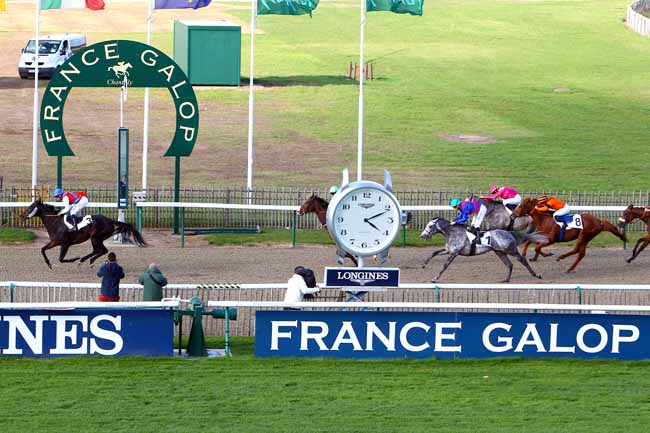 Photo d'arrivée de la course pmu PRIX DE VERDERONNE à CHANTILLY le Samedi 21 octobre 2017