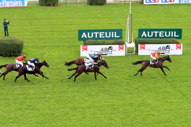 Photo d'arrivée de la course pmu 117EME PRIX DE FRANCE à AUTEUIL le Samedi 4 novembre 2017