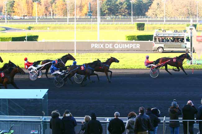 Photo d'arrivée de la course pmu PRIX DE QUIMPER à PARIS-VINCENNES le Samedi 25 novembre 2017