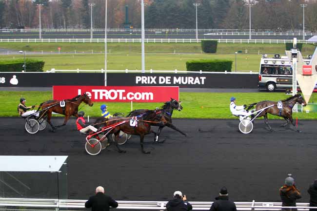 Photo d'arrivée de la course pmu PRIX DE MURAT à PARIS-VINCENNES le Jeudi 7 décembre 2017