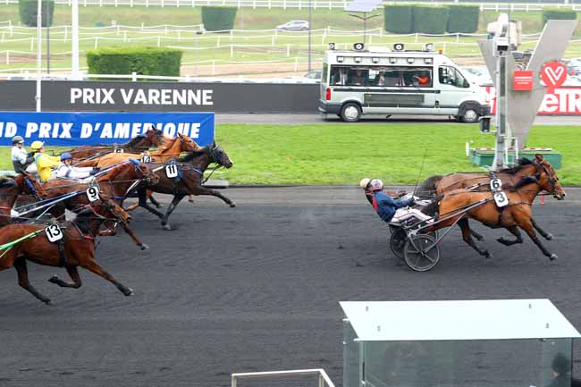 Photo d'arrivée de la course pmu PRIX VARENNE à PARIS-VINCENNES le Samedi 27 janvier 2018