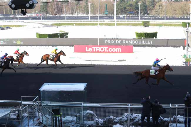 Photo d'arrivée de la course pmu PRIX DE RAMBOUILLET à PARIS-VINCENNES le Samedi 10 février 2018