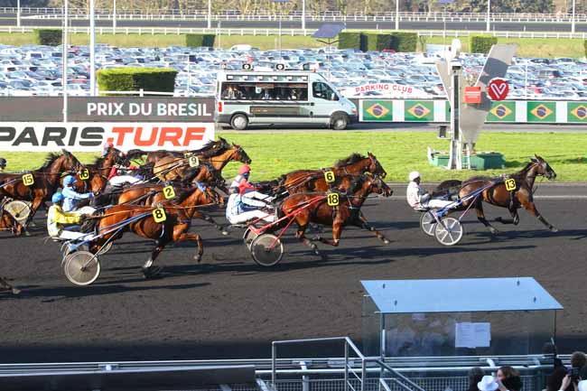 Photo d'arrivée de la course pmu PRIX D'ARRAS à PARIS-VINCENNES le Dimanche 18 février 2018