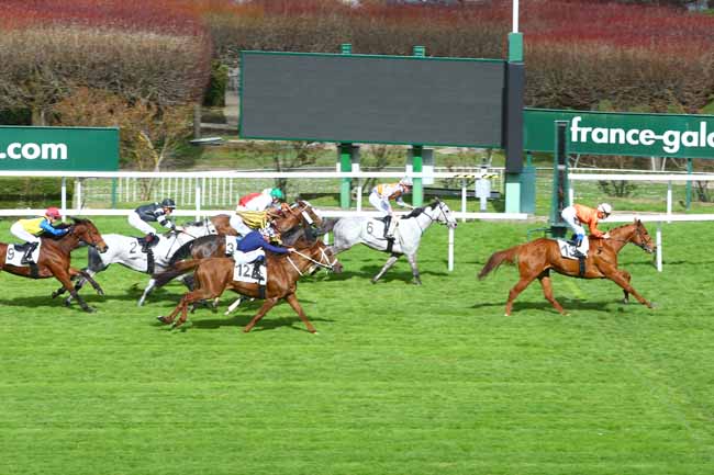 Photo d'arrivée de la course pmu PRIX DU BEARN à SAINT-CLOUD le Jeudi 5 avril 2018