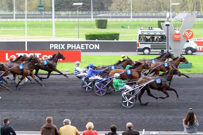 Photo d'arrivée de la course pmu PRIX PHAETON à PARIS-VINCENNES le Samedi 7 avril 2018