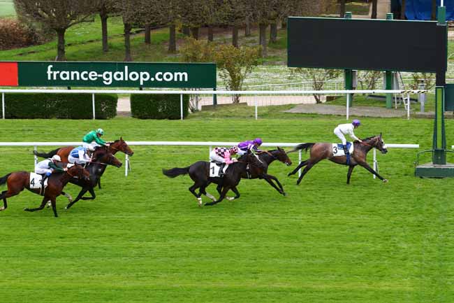 Photo d'arrivée de la course pmu PRIX NASRULLAH à SAINT-CLOUD le Samedi 14 avril 2018