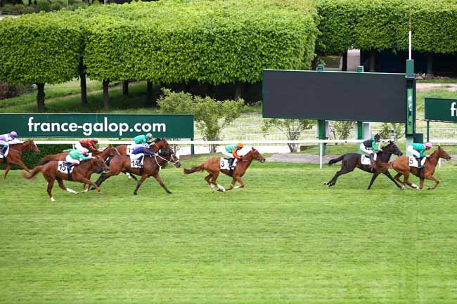 Photo d'arrivée de la course pmu PRIX DE BEAUVAL à SAINT-CLOUD le Mardi 1 mai 2018
