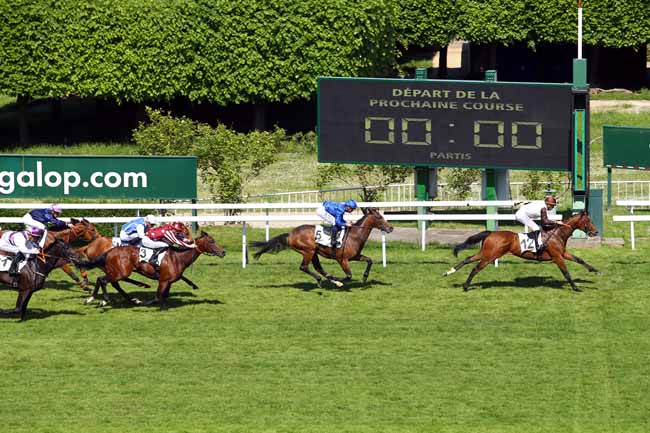 Photo d'arrivée de la course pmu PRIX PAS DE DEUX à SAINT-CLOUD le Mardi 8 mai 2018
