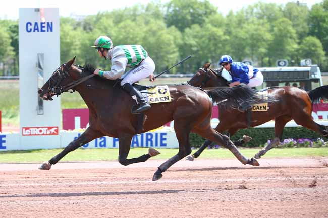 Photo d'arrivée de la course pmu PRIX DE LA VILLE DE CAEN à CAEN le Mercredi 16 mai 2018