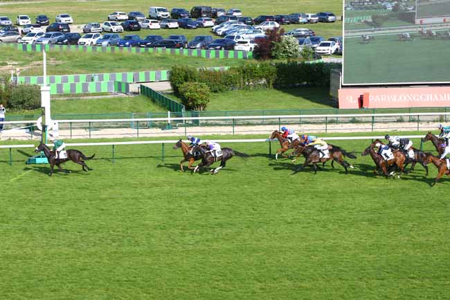 Photo d'arrivée de la course pmu PRIX DU PONT ALEXANDRE III à LONGCHAMP le Jeudi 24 mai 2018