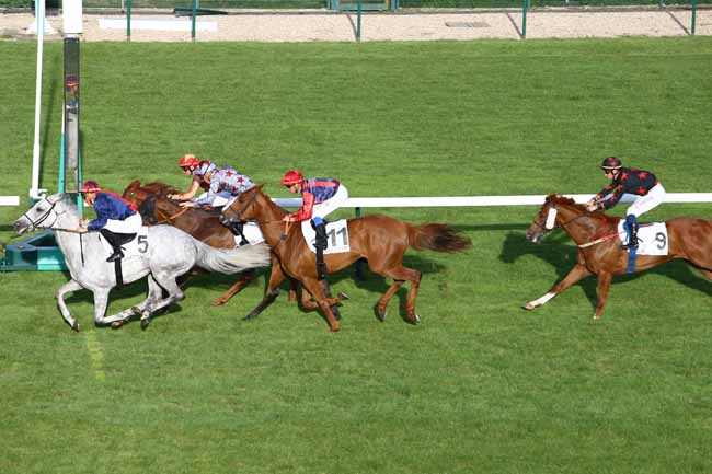 Photo d'arrivée de la course pmu PRIX DE LA MONNAIE DE PARIS à LONGCHAMP le Jeudi 7 juin 2018