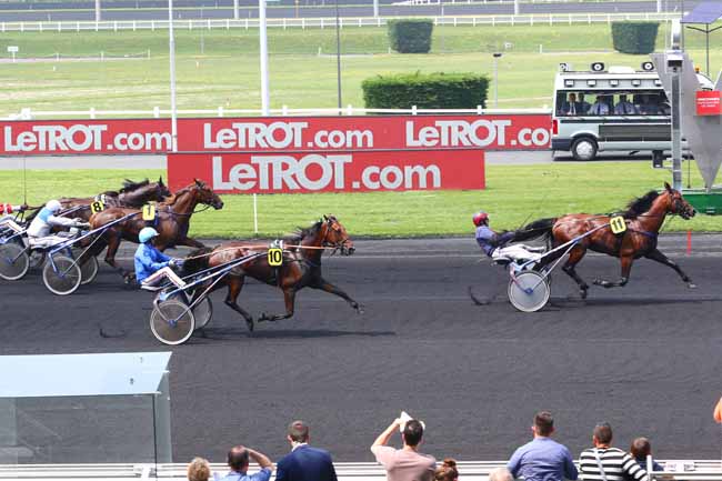 Photo d'arrivée de la course pmu PRIX DU QUERCY à PARIS-VINCENNES le Samedi 9 juin 2018