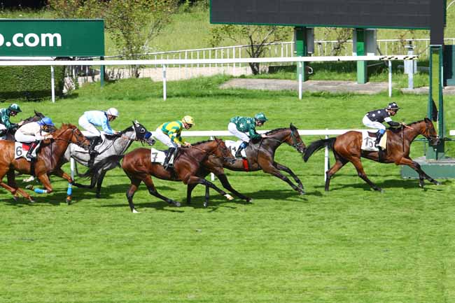 Photo d'arrivée de la course pmu PRIX D'ALESIA à SAINT-CLOUD le Vendredi 15 juin 2018