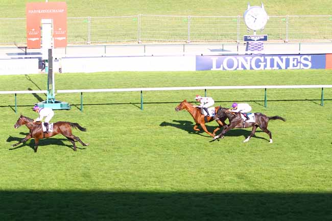 Photo d'arrivée de la course pmu PRIX DU GRAND PALAIS à LONGCHAMP le Jeudi 28 juin 2018