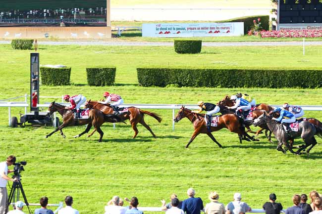 Photo d'arrivée de la course pmu PRIX VILLE DE SAINT-GATIEN-DES-BOIS à CLAIREFONTAINE le Samedi 7 juillet 2018
