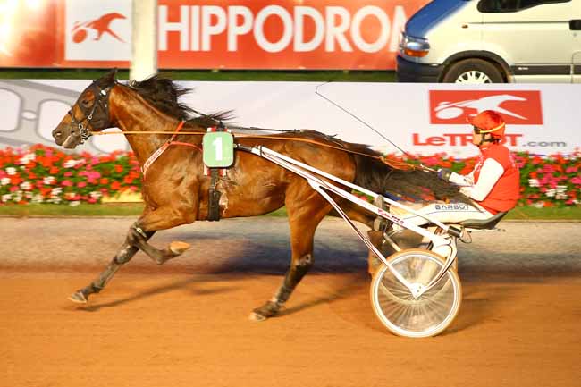 Photo d'arrivée de la course pmu PRIX DE SAINTE-MARIE-DU-MONT (GR A) à CABOURG le Vendredi 13 juillet 2018