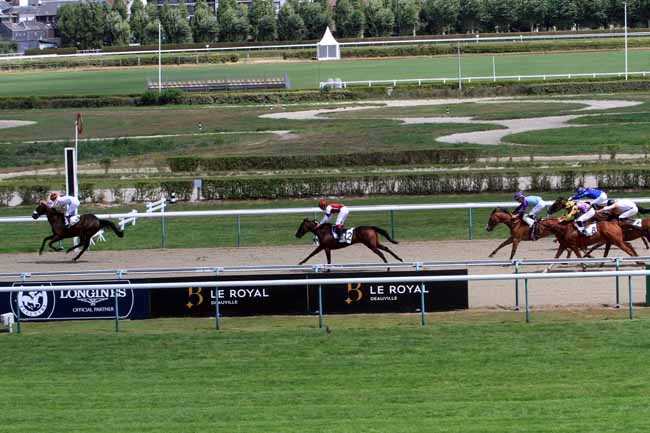 Photo d'arrivée de la course pmu 63EME PRIX GEORGES COURTOIS à DEAUVILLE le Samedi 28 juillet 2018