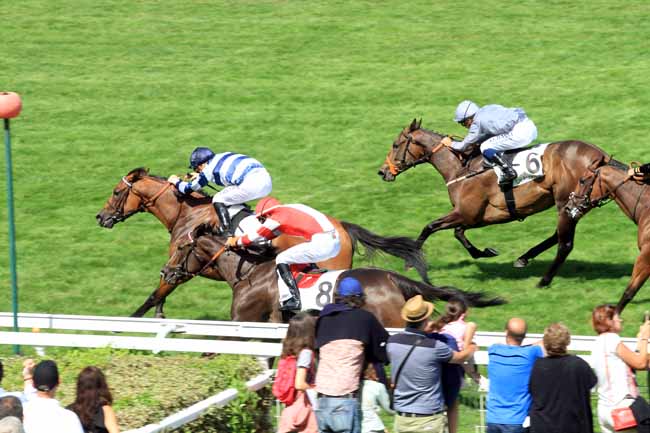 Photo d'arrivée de la course pmu PRIX DU CERCLE à DEAUVILLE le Samedi 28 juillet 2018