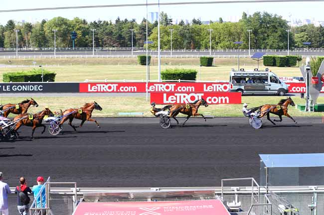 Photo d'arrivée de la course pmu PRIX GUY LE GONIDEC à PARIS-VINCENNES le Samedi 1 septembre 2018