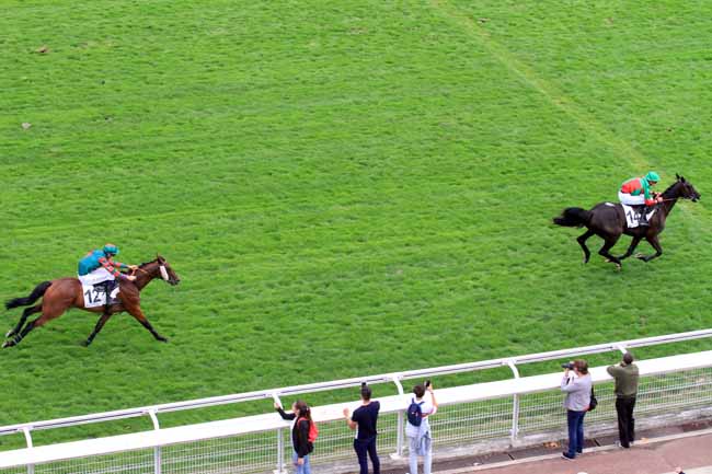 Photo d'arrivée de la course pmu PRIX MORTEMART à AUTEUIL le Jeudi 6 septembre 2018