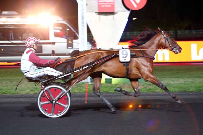 Photo d'arrivée de la course pmu PRIX AMBROSIA à PARIS-VINCENNES le Vendredi 7 septembre 2018