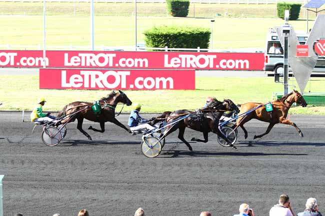 Photo d'arrivée de la course pmu PRIX D'ETE à PARIS-VINCENNES le Samedi 8 septembre 2018