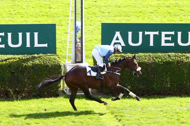Photo d'arrivée de la course pmu PRIX KARGAL à AUTEUIL le Lundi 24 septembre 2018