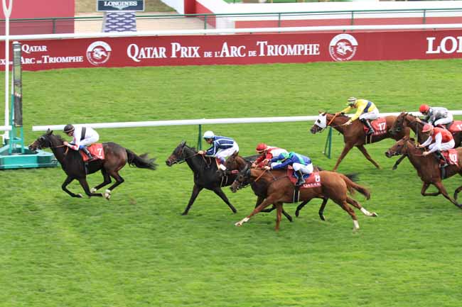 Photo d'arrivée de la course pmu QATAR GRAND HANDICAP DES JUMENTS à LONGCHAMP le Samedi 6 octobre 2018