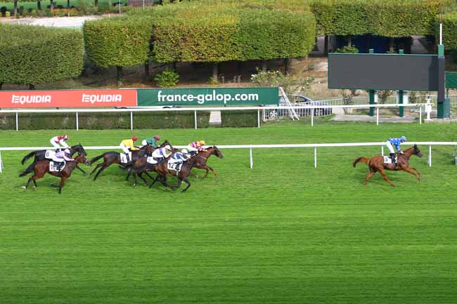 Photo d'arrivée de la course pmu PRIX SAGE ET JOLIE à SAINT-CLOUD le Mercredi 17 octobre 2018