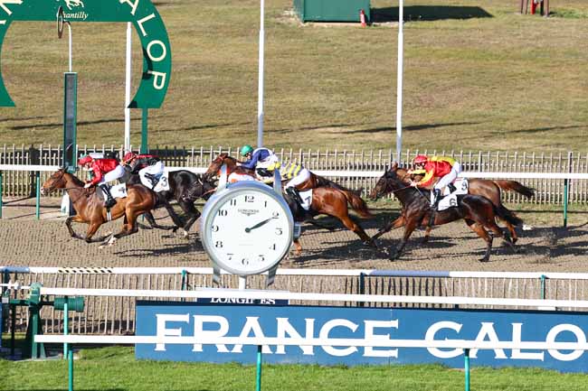 Photo d'arrivée de la course pmu PRIX DE LA CABOTIERE à CHANTILLY le Jeudi 8 novembre 2018